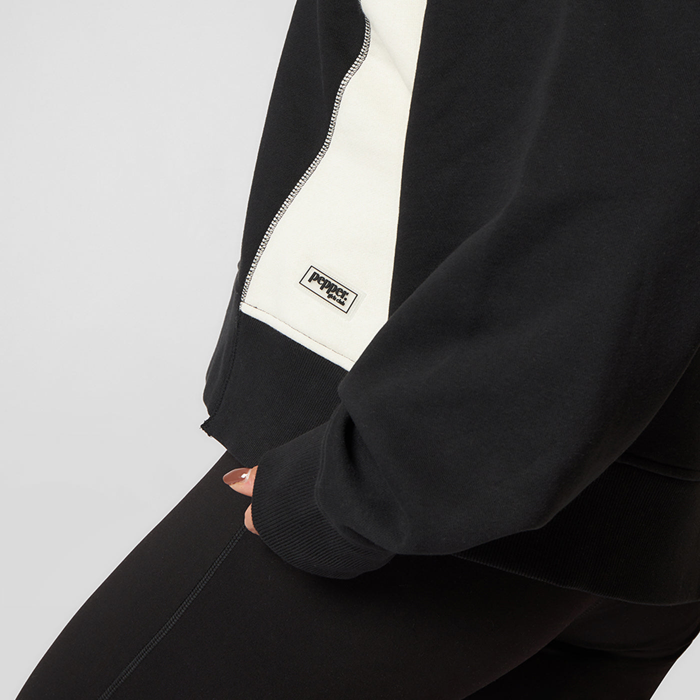 Pepper Girls Club Contrast Crew Neck Sweater - Black