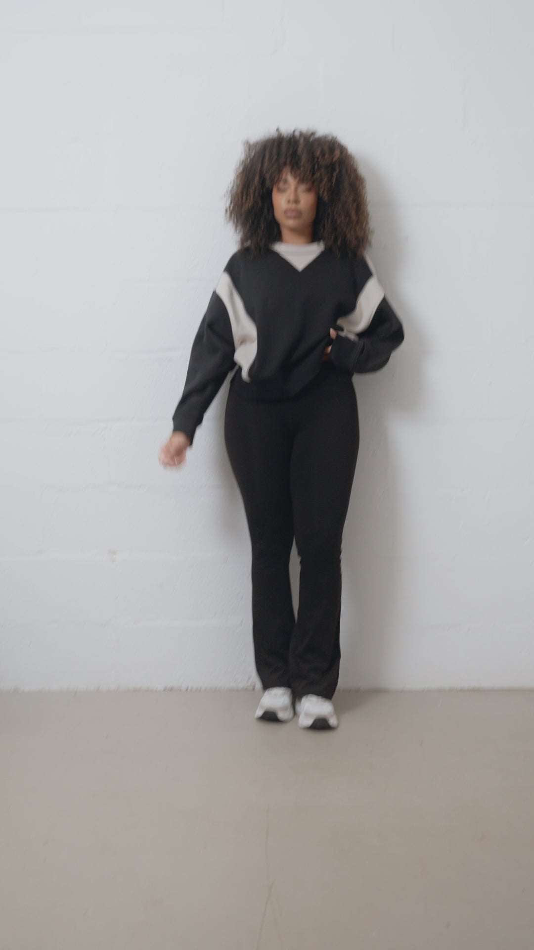 Pepper Girls Club Contrast Crew Neck Sweater - Black - Video