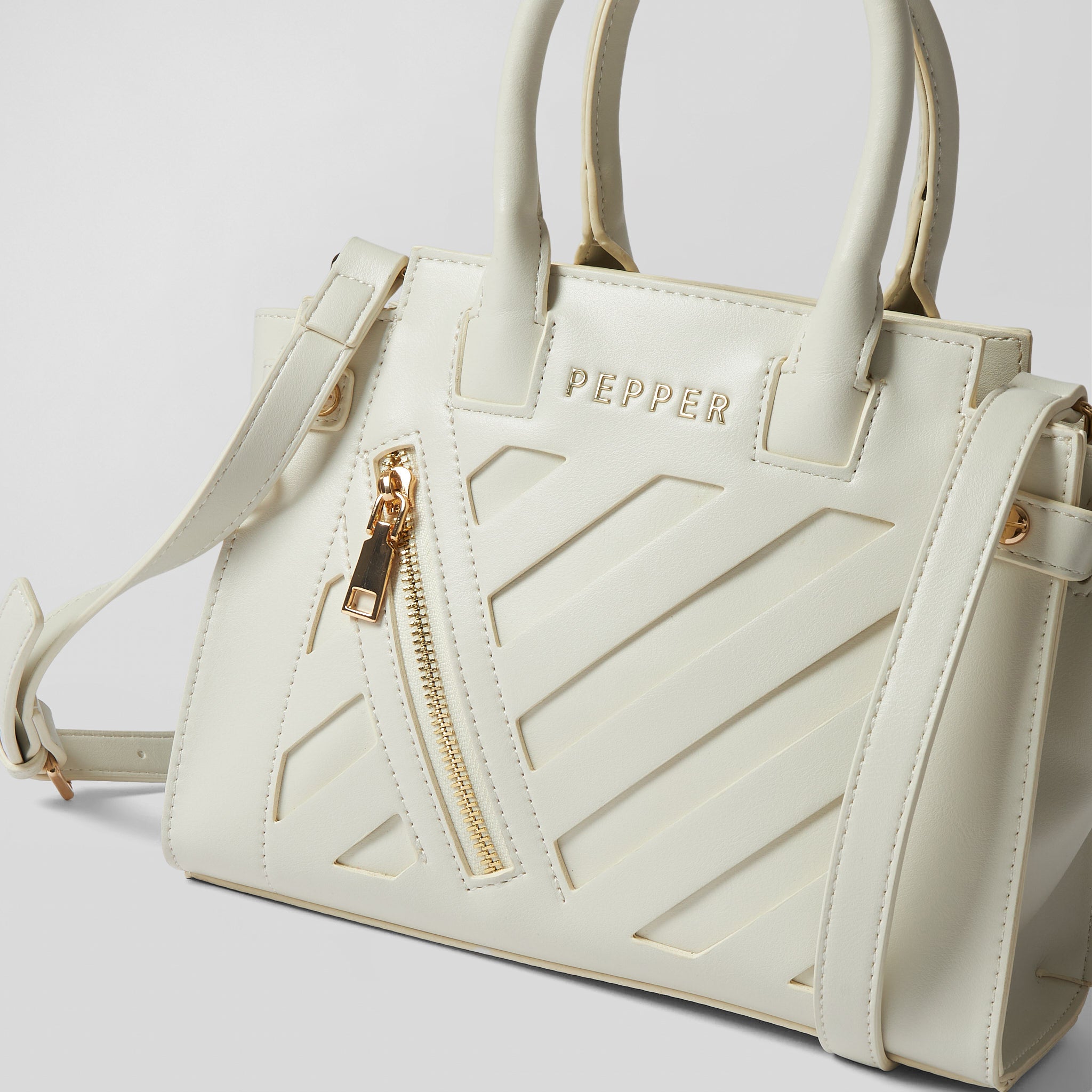 Pepper Girls Club - The City Girl Tote Bag - White