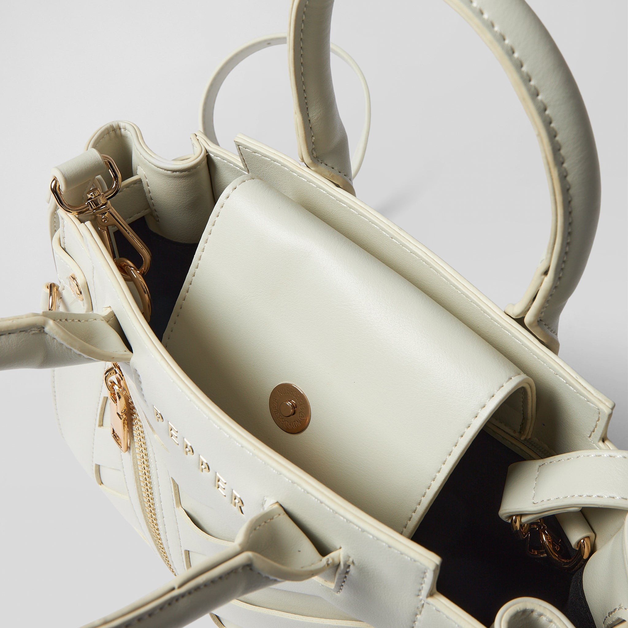 Pepper Girls Club - The City Girl Tote Bag - White