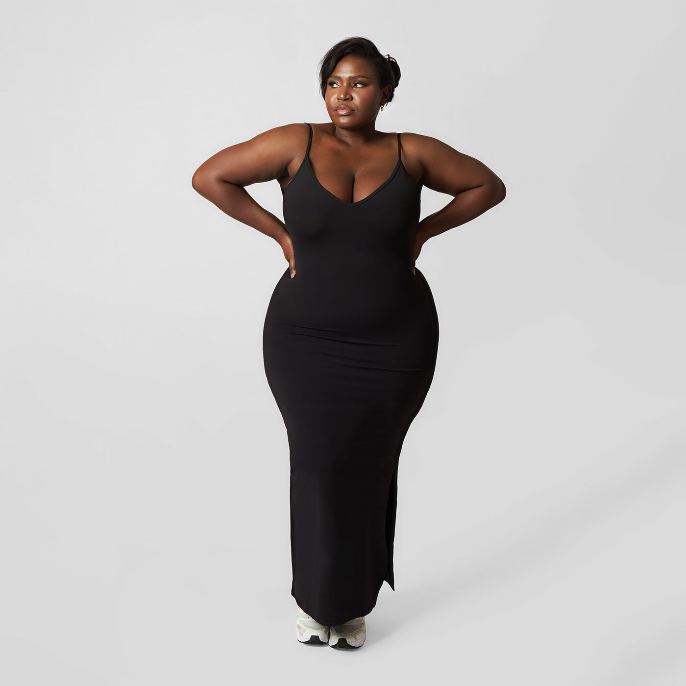 Pepper Girls Club Contouring Maxi Dress - Black